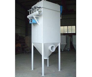 保定水泥制品廠蔣總成功訂購24袋倉頂除塵器與64袋脈沖布袋除塵器